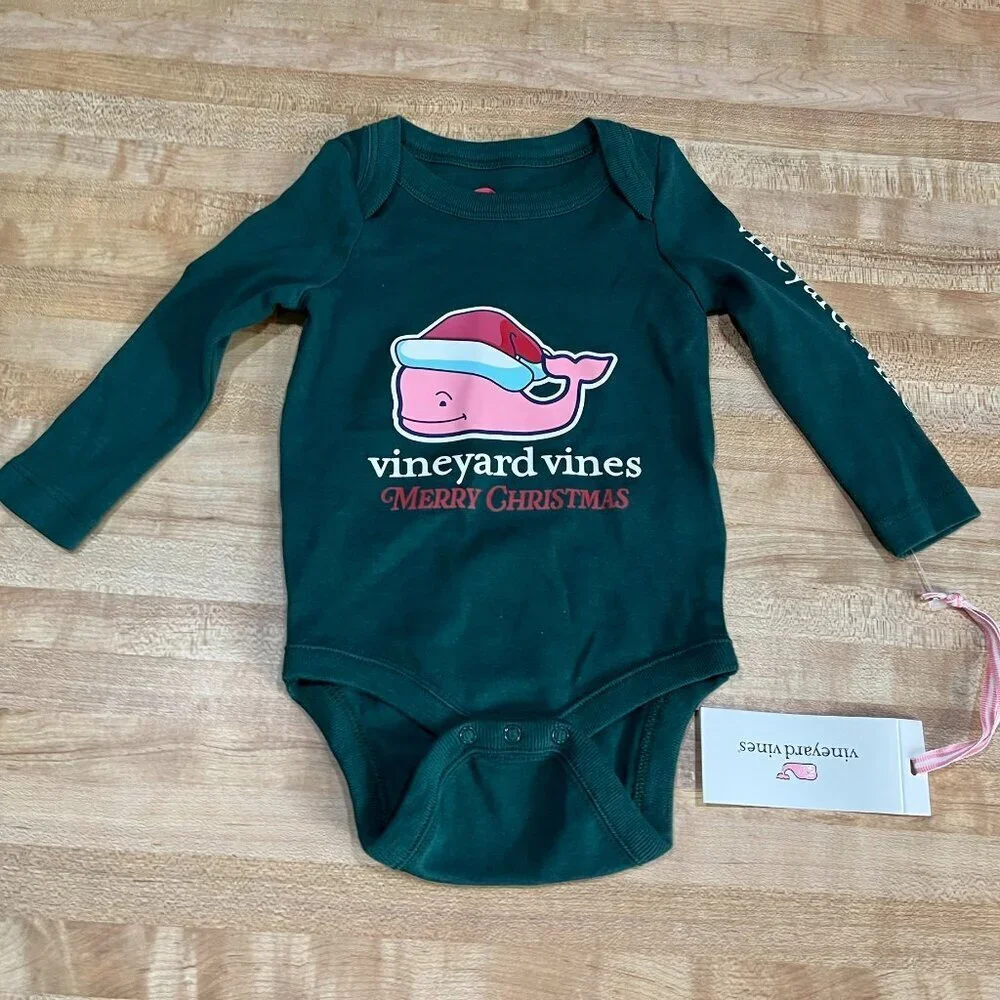 3/$20 Bundle 🌈🎄 Vineyard Vines Baby Christmas Bodysuit 🎄